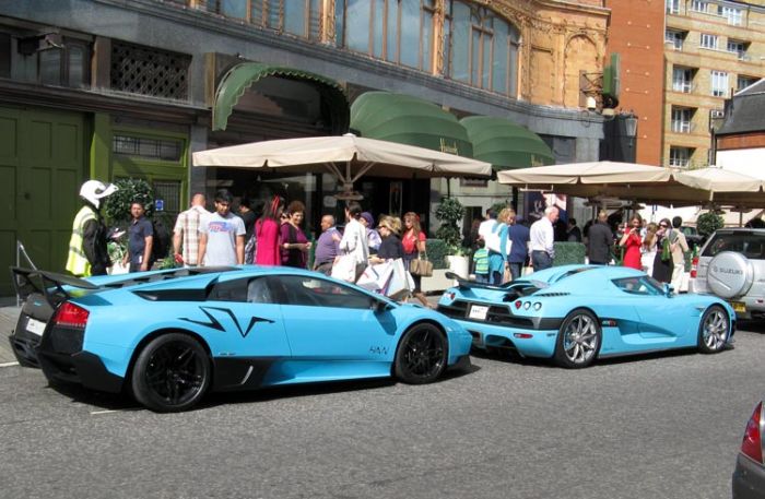 Harrods Owners Supercars Clamped Outside Store