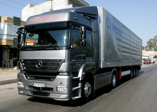 gambar truk box Mercedes-Benz Axor