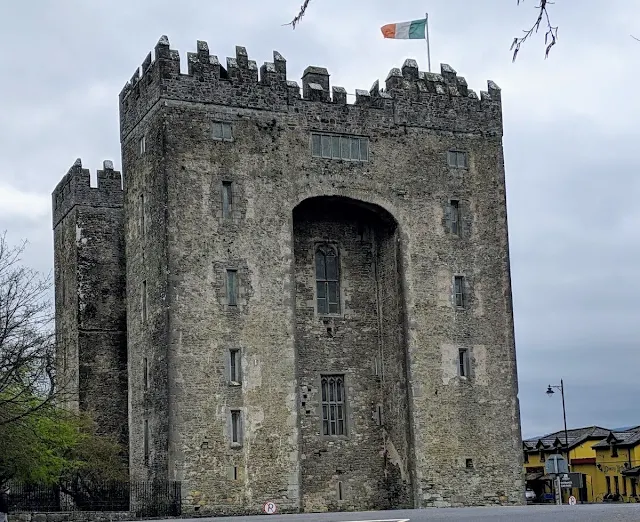 Best Castles in Ireland: Bunratty Castle