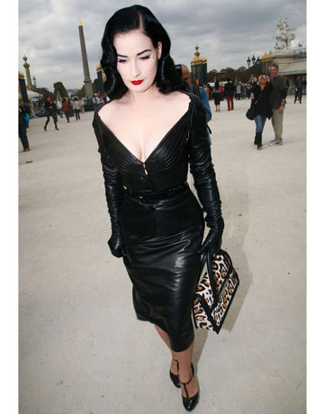 Dita Von TeeseStylish Girl and i really like her style