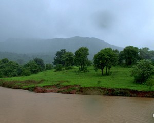 Lake near Tung fort