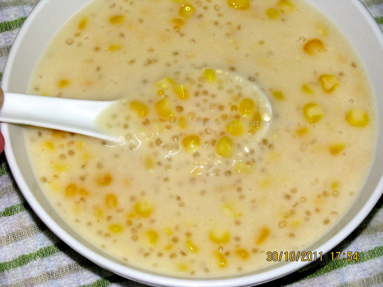 Oh Oeya: Bubur Jagung dengan Sago/Sagu