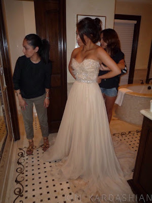 the amazing kim kardashian dress bridal gownclass=the amazing kim kardashian dresses