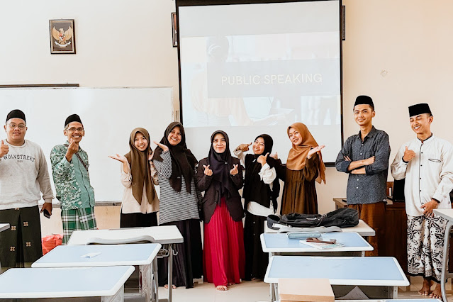 pelatihan public speaking pondok pesantren