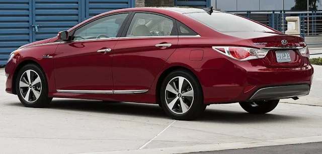 Hyundai Sonata Hybrid 2013