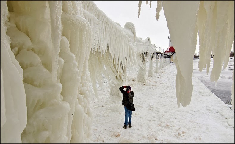 Lake Michigan’s Famous Frozen Lighthouses