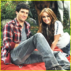 Miley Cyrus  Drew Roy 