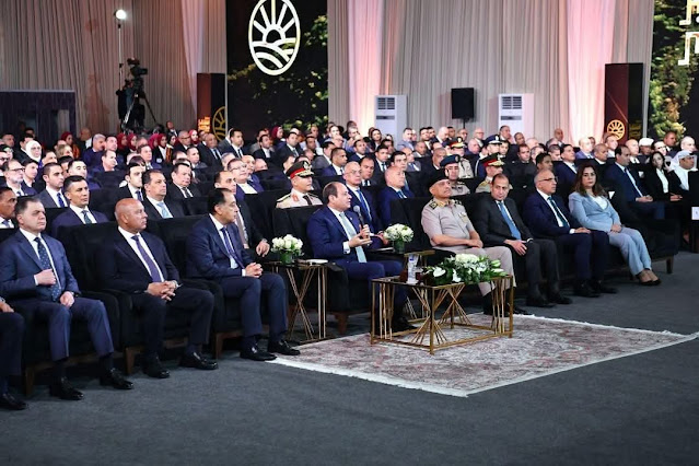 السيد الرئيس: أثناء حفل افتتاح المرحله الأولى من مدينة مستقبل مصر الصناعية وفعاليات موسم حصاد القمح - الناشر المصري