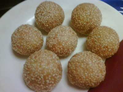 Catatan kehidupan: ONDE-ONDE / KUIH BOM KELEDEK