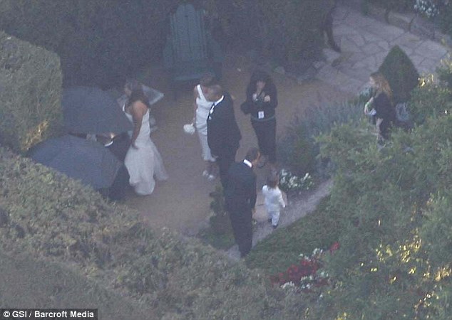 kim kardashian wedding dress pictures