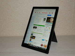 ASUS Chromebook Detachable CM3 タブレットスタイル　縦置き