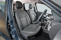 Dacia Duster Black Edition (2013) Interior