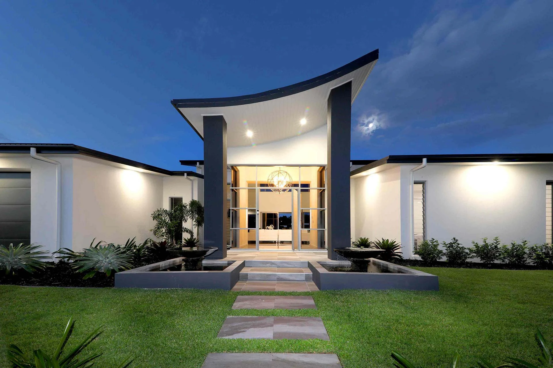 Ultra-Modern Single Story Family Home - Gold Coast Luxury Homes