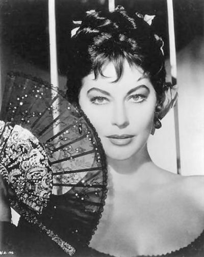 Ava Gardner Posted by DONALD at 758 AM 