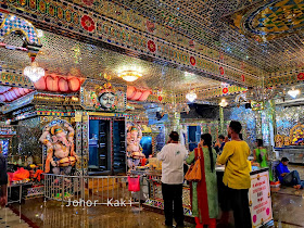 Johor_Bahru_Hindu_Glass_Temple