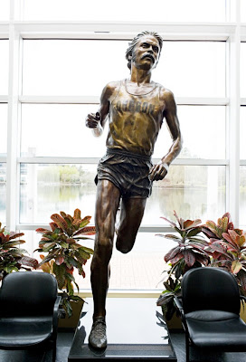 Inside Nike CEO Mark Parker's Office Seen On www.coolpicturegallery.us