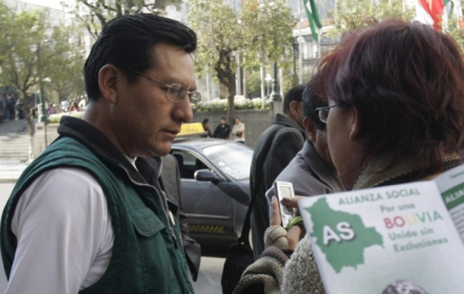 René Joaquino es restituido como Alcalde de Potosí