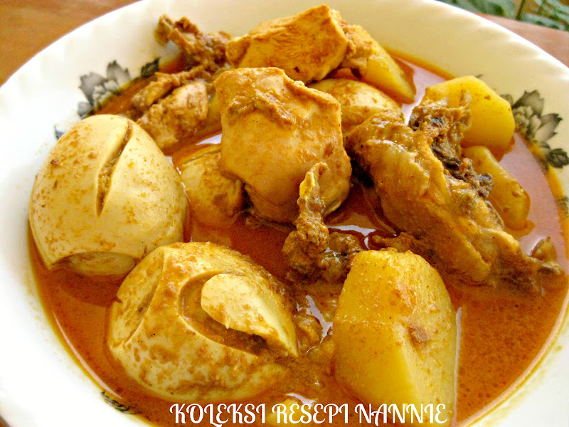 RESEPI NENNIE KHUZAIFAH: KARI AYAM n TELUR