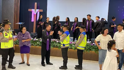 Kapolres Purbalingga Patroli Sepeda Motor Pantau Ibadah Jumat Agung di Sejumlah Gereja