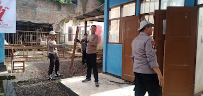 Polsek Kota Bondowoso Adakan Giat Sosial di SMK PGRI 2 Bondowoso