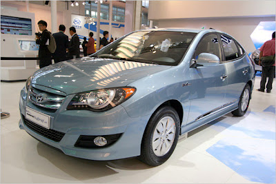 Hyundai Avante Hybrid LPi