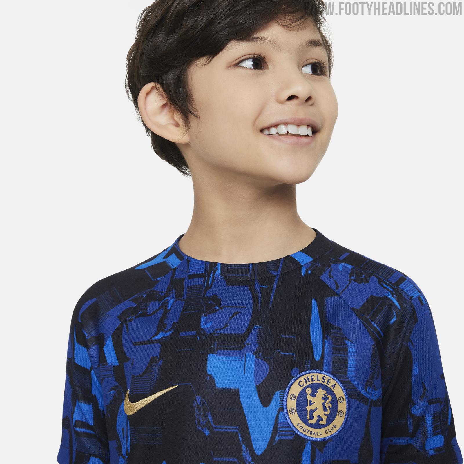 Surely Not Intended: Adidas & Nike Give Chelsea & Manchester