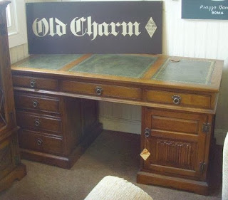 Old Charm Desk