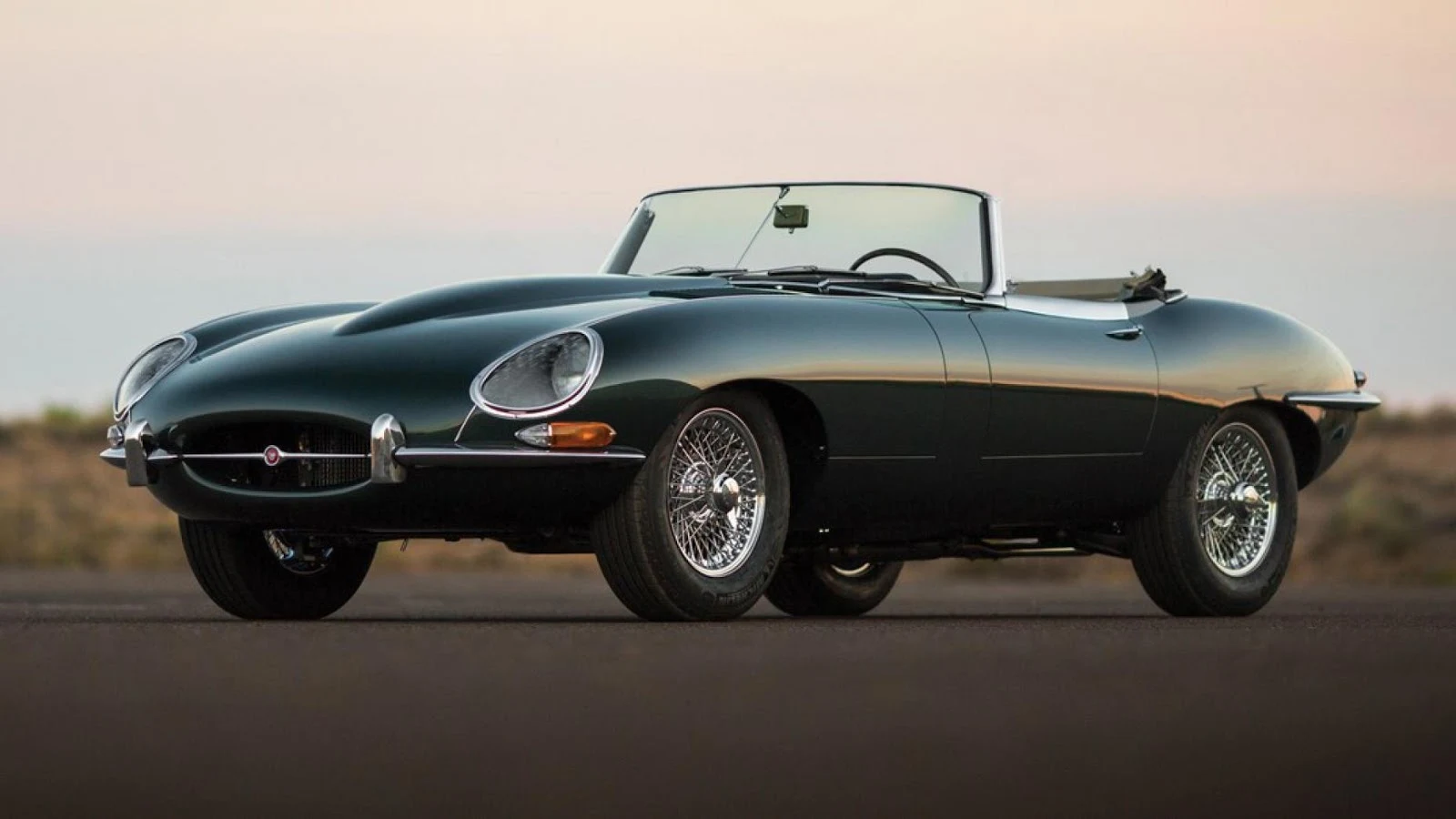 1965 Jaguar E-Type Series 1 4.2-Lít Roadster