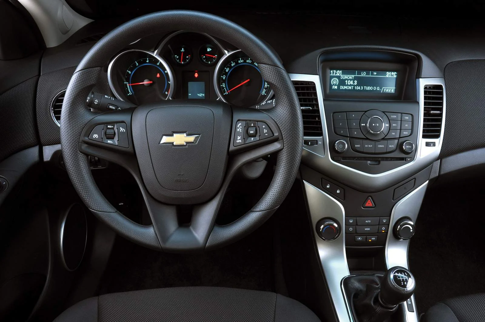 Chevrolet Cruze LT 2015 - interior