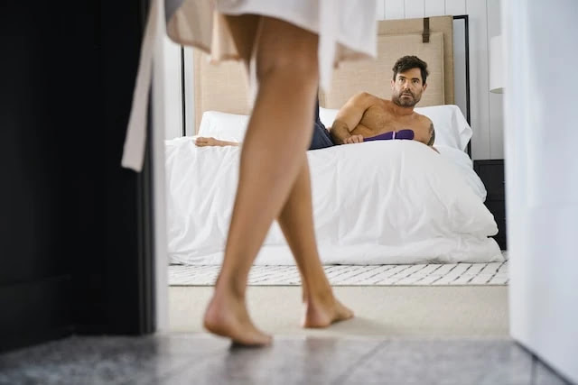 aprende ingles matrimonio pareja a punto de tener sexo cama