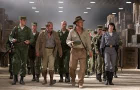 Steven Spielberg e o elenco de Indiana Jones e o Reino da Caveira de  Cristal (2008)