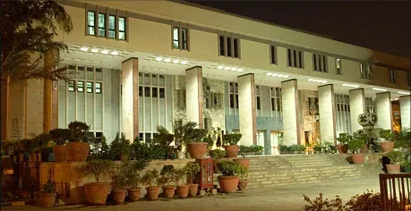 Delhi High Court Sets Aside ₹1.29 Crore Penalty Imposed on Footballer Anwar Ali by East Bengal FC and Delhi FC