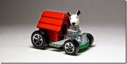 Snoopy Red Baron Hot Wheels 2014 by HW City 05 (Image hobbyminis.blogpost.com)