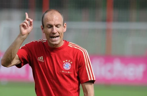 Arjen Robben has not ruled out a move to big-spending Russian club Anzhi Makhachkala