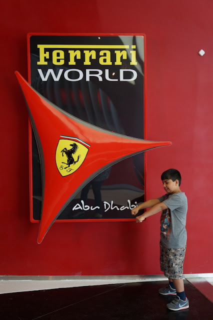 Ferrari World Abu Dhabi: o parque temático da Ferrari nos Emirados Árabes