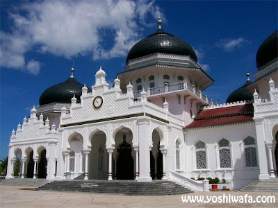  Merupakan sebuah daerah istimewa yg setara dengan Propinsi Daftar 5 Tempat Wisata di Aceh paling Populer