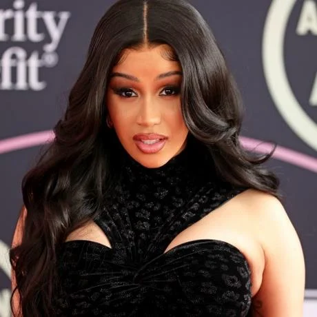 Cardi B ayuda a familias de víctimas del incendio sucedido en el Bronx