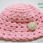 http://mymerrymessylife.com/2013/09/sweet-pea-crochet-beanie-free-crochet-pattern.html