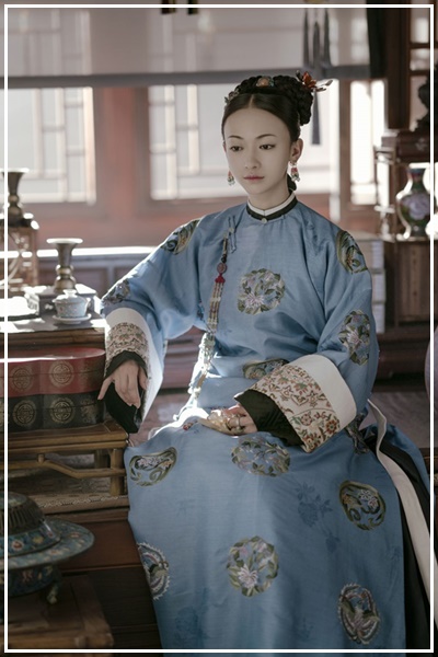 จักรพรรดินีเสี้ยวอี๋ฉุน (Empress Xiaoyichun: 孝儀純皇后)