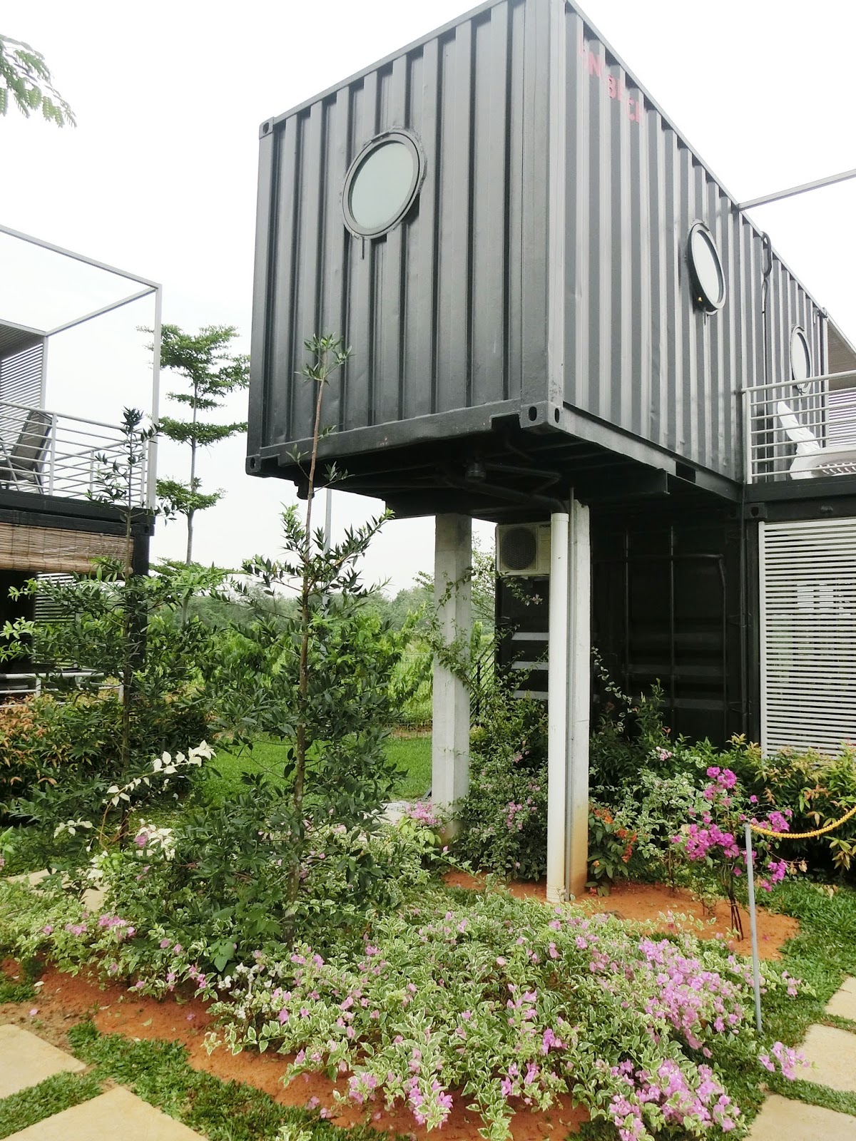 Case Study iShipping Container Architecturei