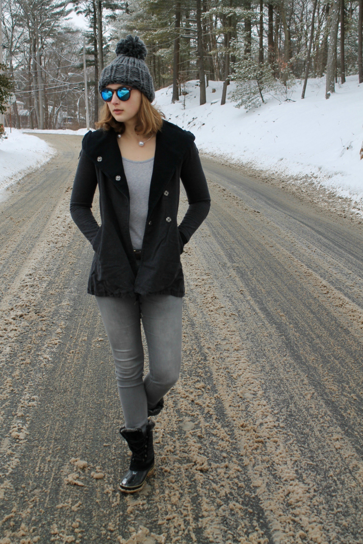 Lululemon yoga jacket, grey pom pom beanie + winter boots #ootd