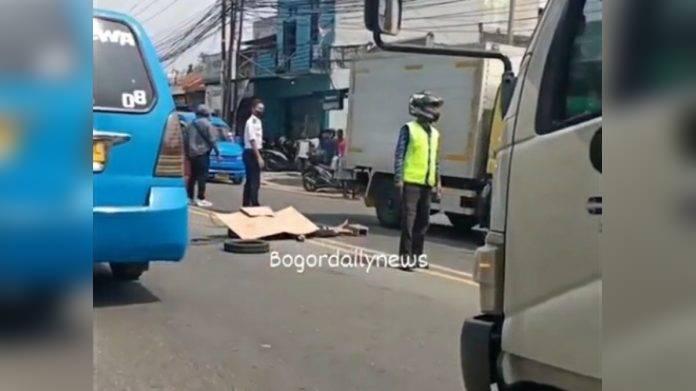 Kecelakaan di Jalan Pasar Ciluar Bogor Tewaskan 1 Korban Jiwa