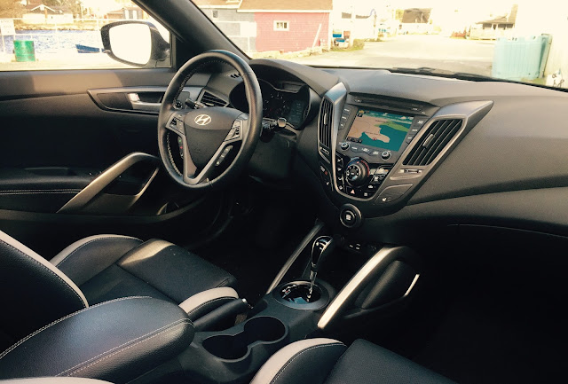 2016 Hyundai Veloster Turbo interior