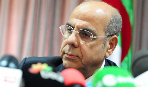 روراوة يكشف عن القرارات التي سيتخذها  فور دخوله للجزائر
