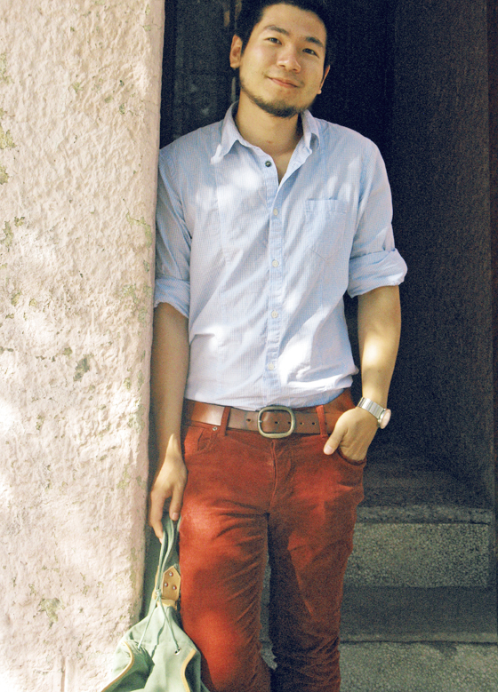 Summer look for man in Montreal, red coduroy jeans, style of fashion illustrator Ben Liu