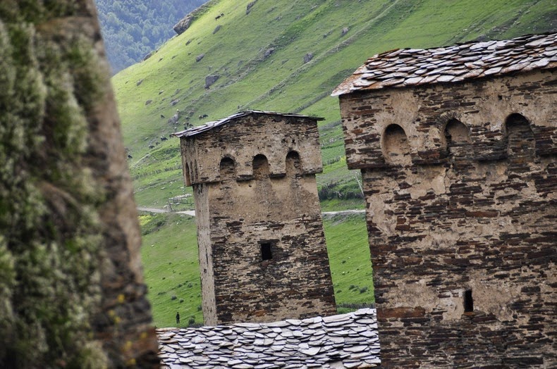 svaneti-towers-10