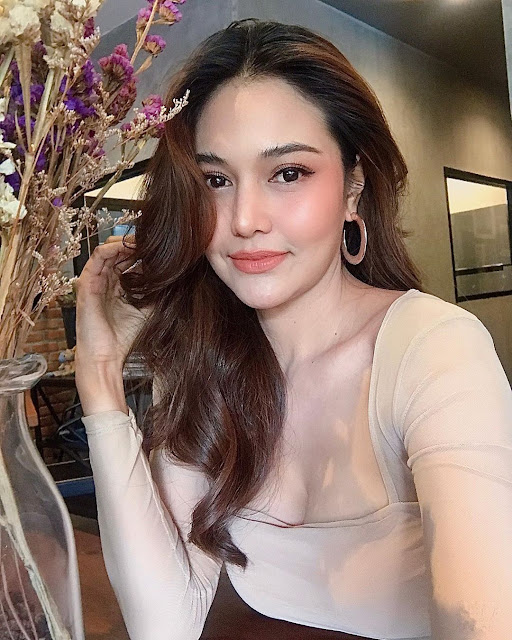 Kanyapak – Most Beautiful Thailand Ladyboy Instagram