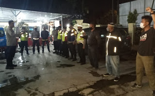 Berikan Rasa Aman dan Nyaman Untuk Warganya Polsek Bojong Loa Kidul Gelar Apel dan Patroli Malam