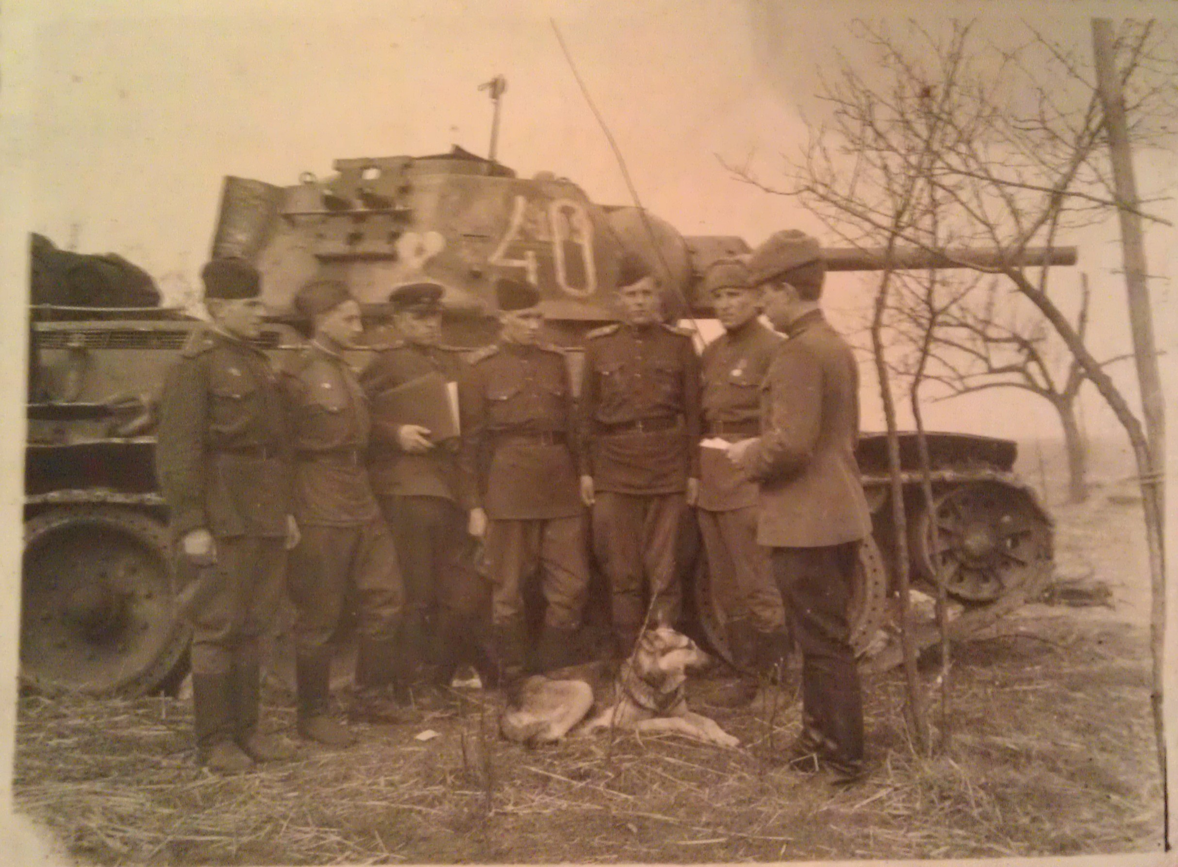 25 апреля 1945 г. Экипаж танка т-34. 159 Танковая бригада (159 ТБР). 25 Танковый корпус.