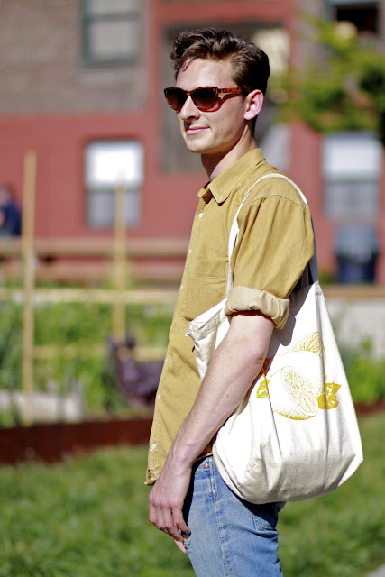 Seattle Street Style Ted Ripple Capitol Hill Fashion Lemon Print Tote